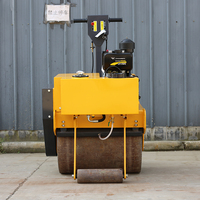 Petit compacteur d'asphalte hydraulique à double tambour pour parking