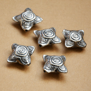 Perles en forme d'étoile argentée, entretoises plaquées de 37mm pour bracelets, colliers, accessoires de bijoux à faire soi-même - Product Image 1