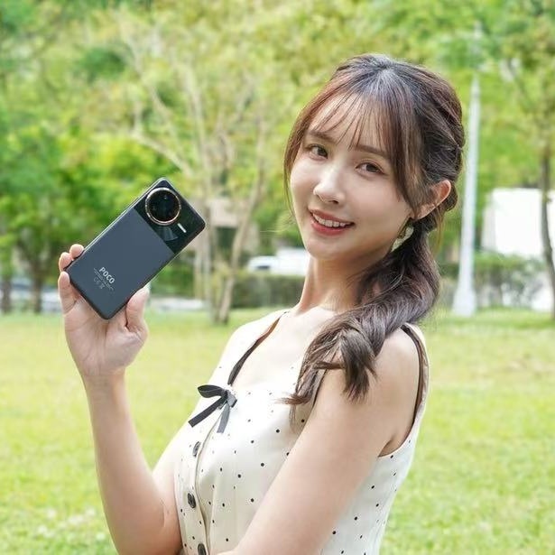 High Quality Global Version Poco F7 Ultra 5G Smartphone A+ Quality Cellphone