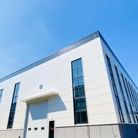 Atelier/Entrepôt à structure en acier pour environnement sec, bonne circulation d'air, intérieur sec toute l'année