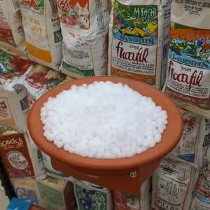 Milieu de particules d'urée d'<span class=keywords><strong>azote</strong></span> 0.85 agricole 46%-2.8mm Emballage de sac prilled <span class=keywords><strong>liquide</strong></span> de revêtement de <span class=keywords><strong>soufre</strong></span> à l'état cristallin granulaire - Product Image 6