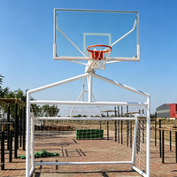 Support mobile 2-en-1 pour panier de basket et but de football en métal avec panneau arrière en verre trempé pour terrains de sport extérieurs et scolaires