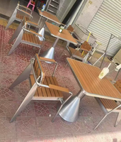 Ensemble table et chaises 4 places en bambou pour l'extérieur, protection solaire, style décontracté, pour café, salon de thé, petite table carrée, bar musical, espace de repos