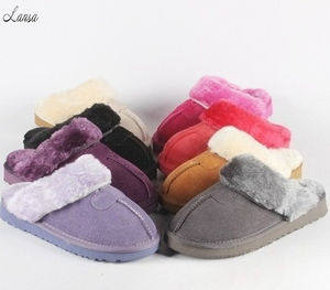 Fabbricazione di Logo personalizzato tinta unita in bianco vera pelle scamosciata pelliccia di Cashmere all'interno pantofole pelose per le donne inverno pantofole per la casa - Product Image 1