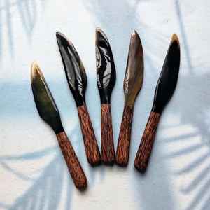 มีดปาดเนยและชีสทำด้วยมือทำจากเรซินเหมาะสำหรับการแพร่กระจายแยมเนยหรือชีสเครื่องมือที่เป็นมิตรต่อสิ่งแวดล้อมและปลอดภัยในครัว - Product Image 3