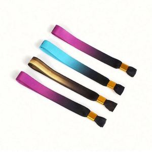 Pulsera de tela personalizada con dijes para eventos y festivales, con clip de plástico de lujo, accesorios deportivos de moda con monedas - Product Image 1