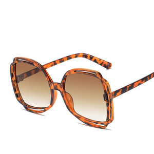 2025 nueva moda mujeres hombres clásico Retro marca diseñador Irregular tonos cuadrados <span class=keywords><strong>de</strong></span> gran tamaño UV400 <span class=keywords><strong>gafas</strong></span> <span class=keywords><strong>de</strong></span> <span class=keywords><strong>sol</strong></span> con montura grande - Product Image 1