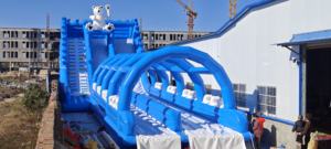 Grand toboggan gonflable gonflable gonflable <span class=keywords><strong>de</strong></span> course d'écrasement bleu fait sur commande pour le produit du fabricant d'adultes-<span class=keywords><strong>jeu</strong></span> gonflable d'amusement <span class=keywords><strong>de</strong></span> trampoline - Product Image 5