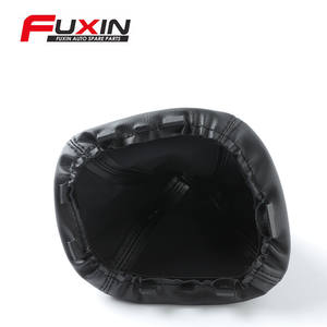 Couvre-poignée de levier de vitesse Fuxin en cuir noir pour véhicules Iveco de taille moyenne - Product Image 4