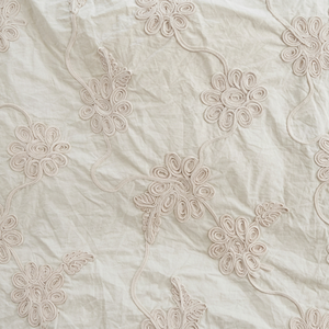 Tissu Popeline Jaune Pâle Premium Très Demandé avec Broderie Dori – Motif Floral 3D en Cordage pour la Mode et la Décoration Intérieure - Product Image 1