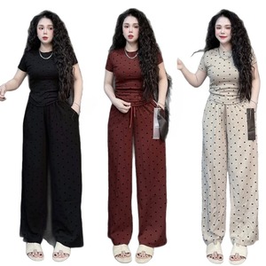 Ensemble deux pièces décontracté pour <span class=keywords><strong>femme</strong></span> T26281 : Nouveau haut à manches courtes imprimé cœur et <span class=keywords><strong>pantalon</strong></span> large, coupe ajustée, idéal pour l'été - Product Image 1
