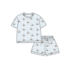 Ensemble 2 pièces décontracté pour enfants : T-shirt en coton et élasthanne à imprimé écossais canards mallards et short à bord festonné – Collection Printemps-Automne - Product Image 2