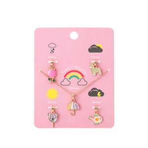 Collana con Ciondolo Fai-da-Te a Forma di Gelato Arcobaleno, Charm Dorato per Bambine - Product Image 3