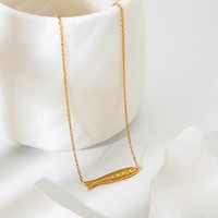 Collar de Acero Inoxidable Chapado en Oro de 18K con Colgante de Pez Koi y Circonita, Serie Océano, Diseño Minimalista y Moderno para Mujer, Uso Diario