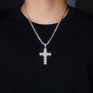 Atacado Pingente de Cruz Pesado Empilhado em Prata 925, Cravejado com Moissanite VVS, Estilo Hip Hop Iced Out, Corrente Não Incluída - Product Image 6