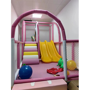 Divertido Conjunto Modular de Juegos Infantiles para Interiores, con Mini Tobogán, Escalones para Escalar y una Piscina de Pelotas Colorida para el Área de Restaurantes - Product Image 5