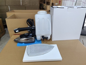 Plancha de Vapor Industrial de 4L y 1300W Tipo Botella, Potenciada para Tiendas de Ropa y Tintorerías, Plancha por Gravedad - Product Image 3