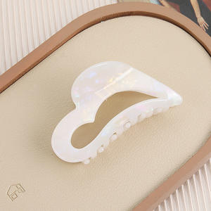 ของขวัญวันวาเลนไทน์สำหรับสาวๆ กิ๊บติดผมอะซิเตทรูปหัวใจขนาดใหญ่ สีสันสดใส กิ๊บตกแต่งสำหรับใช้ในชีวิตประจำวันและงานปาร์ตี้ - Product Image 4