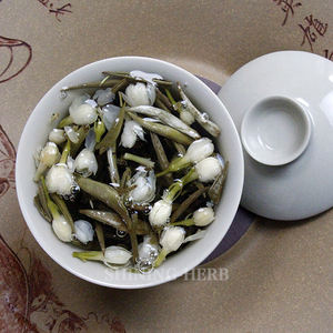 Высококачественный белый чай из древних деревьев Юньнани, «Драконьи шарики», смешанный с сушеным жасмином, белый чай «Серебряные иглы» (Цзиньгу Байхао Иньчжэнь) - Product Image 4