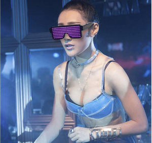 Las Mejores Gafas de Fiesta Cuadradas de Plástico con Luces LED de 11 Modos, Carga USB, Gafas Luminosas, Juguetes con Luces para Conciertos Navideños - Product Image 2