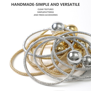 Coletero Navideño Europeo Americano con <span class=keywords><strong>Bolas</strong></span> Doradas y Plateadas, Accesorio para el Cabello <span class=keywords><strong>de</strong></span> Mujer, Moderno y Elegante - Product Image 5