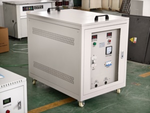 Convertisseur monophasé 220V vers triphasé 220V/380V/400V pour pompes, moteurs et machines à souder - Product Image 1