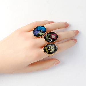 El yapımı kurutulmuş çiçek reçine anıt takı korunmuş çiçek mücevherat preslenmiş çiçek yüzük kadınlar için sevgililer günü hediyesi - Product Image 6