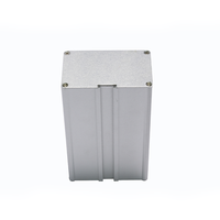 Boîtier électronique professionnel personnalisé usiné CNC, boîtier de terminaison argenté, boîtier de commande IP54 en aluminium thermolaqué