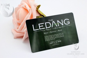 บัตรโลหะธุรกิจ NFC คุณภาพสูงแบบกำหนดเอง ขายส่ง บัตรขนาดเล็กแบบพิมพ์ได้ โปรแกรมได้ แท็ก RFID อินเทอร์เฟซการสื่อสาร RFID สำหรับการชำระเงิน โรงแรม - Product Image 3