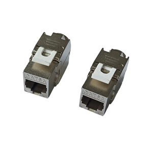 Prises modulaires Keystone STP blindées CAT5e CAT6 CAT6A CAT7 CAT8 à 180 degrés, femelles, pour panneaux de <span class=keywords><strong>brassage</strong></span> vides - Product Image 1