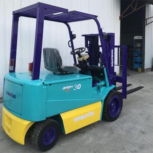 Komatsu FD25 2.5T Diesel Electric Forklift 6M Lifting Height Two-Stage Lithium-Ion Battery Solid Tire Used - Product Image 6