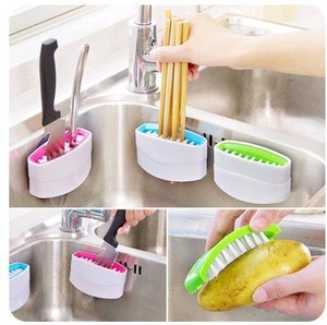 Nettoyeur de couverts multifonctionnel à ventouse, <span class=keywords><strong>brosse</strong></span> de nettoyage pour couteau, fourchette, cuillère, pour légumes, fruits, aide au nettoyage de la cuisine - Product Image 2