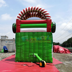 Castillo inflable con tobogán navideño para fiestas infantiles y celebraciones navideñas. - Product Image 2