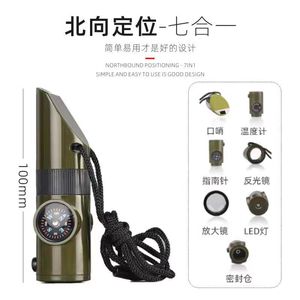 Sifflet de survie multifonctionnel 7 en 1, avec lumière LED, boussole, thermomètre, alliage d'aluminium, vert militaire, équipement de randonnée compact - Product Image 4