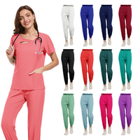 À la mode Logo Personnalisé Tissé À Manches Courtes Pharmacie Femmes Dentaire Médical Travail Porter Soins Infirmiers Hôpital Uniformes Scrubs Ensembles