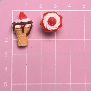 100 mini charms en résine en forme de cornet de glace, mignons, pour scrapbooking, coque de téléphone, pince à cheveux, artisanat - Product Image 4