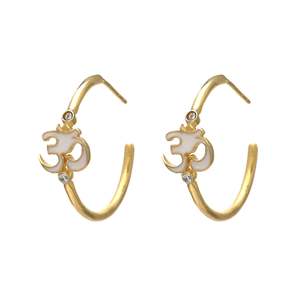 Boucles d'oreilles pendantes OM spirituelles en argent sterling 925 plaqué or avec émail blanc, style luxueux - Product Image 1