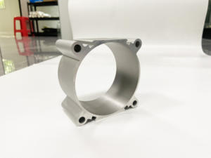 <span class=keywords><strong>Tube</strong></span> en aluminium SAI 32-100 de type Mickey pour cylindre pneumatique - Profilé en aluminium usiné CNC - Disponible en stock - Product Image 6