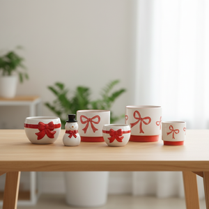 Jardinières en céramique sur mesure pour la décoration de table de bureau, de maison ou d'atelier créatif pour la Saint-Valentin - Product Image 1