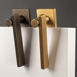 Poignée de porte moderne en alliage de zinc massif de qualité supérieure, <span class=keywords><strong>prix</strong></span> <span class=keywords><strong>d</strong></span>'usine, avec serrure de porte silencieuse à clé pour chambre, villa, maison, bureau - Product Image 4