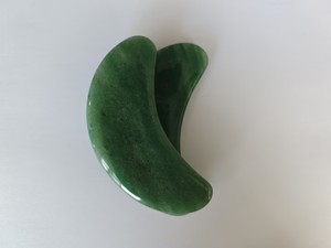 Rodillo de masaje Gua Sha, masajeador facial de vidrio con logotipo personalizado con caja, rodillo de Aventurina verde de alta calidad, guasha - Product Image 4