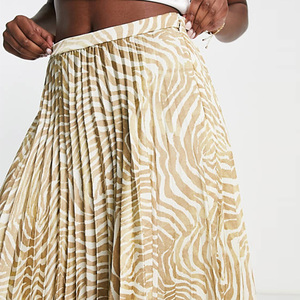 2023 nouveauté femmes <span class=keywords><strong>Satin</strong></span> plissé Beige et blanc zèbre rayé imprimé <span class=keywords><strong>jupe</strong></span> mi-longue - Product Image 3