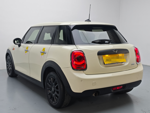 <span class=keywords><strong>MINI</strong></span> 2018 1.5T <span class=keywords><strong>ONE</strong></span> PLUS <span class=keywords><strong>5</strong></span> <span class=keywords><strong>portes</strong></span> Voiture d'<span class=keywords><strong>occasion</strong></span> - Product Image 5