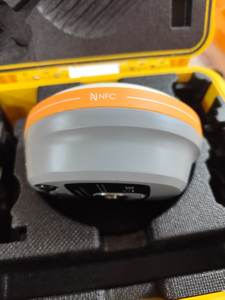 Équipement de topographie d'occasion <span class=keywords><strong>CHCnav</strong></span> <span class=keywords><strong>I83</strong></span> GNSS RTK Ensemble complet Code permanent Logiciel Landstar8 IP67 Portée de 10 km Multi-fréquence - Product Image 4