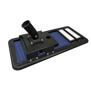 Lampadaires solaires tout-en-un avec boîtier de batterie mobile et panneau solaire monocristallin bifacial - Product Image 4