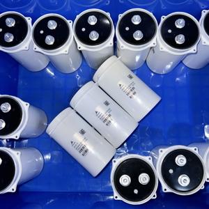 Конденсаторы VACON 100% оригинал EPCOS B43456-S0338-M1 3300мкФ (<span class=keywords><strong>M</strong></span>), B43456-S0568-M1 5600мкФ (<span class=keywords><strong>M</strong></span>) 420В VDC для инверторов. В наличии большой запас. - Product Image 6