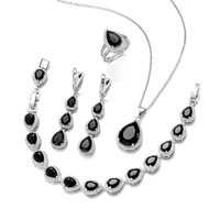 Ensemble de bijoux élégant pour femme en laiton avec collier, boucles d'oreilles, bague et bracelet en zircon cubique goutte d'eau pour mariée