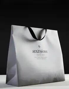 Custom Luxury Kraft Paper Bag For Clothing Shop Waterproof Luxury Art Packaging Tote With Logo For Gifts And Shopping