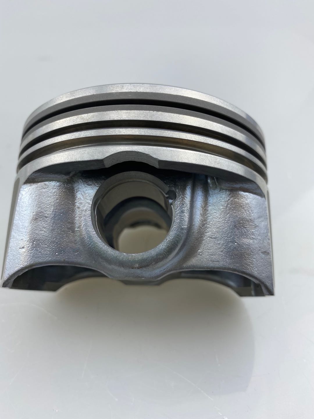 ＊POZNANページ＊ OEM Customizable Race Cars Forged Piston Factory A2720304017