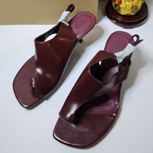 Nuovi Sandali Estivi 2025 <span class=keywords><strong>con</strong></span> Tacco Alto in Stile Francese, Retrò Rosso Vino, Punta Quadrata <span class=keywords><strong>con</strong></span> <span class=keywords><strong>Cinturino</strong></span> Posteriore a Scivolo per Donne - Product Image 1